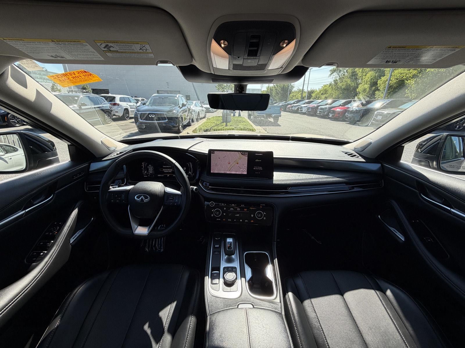 2025 INFINITI QX60 LUXE