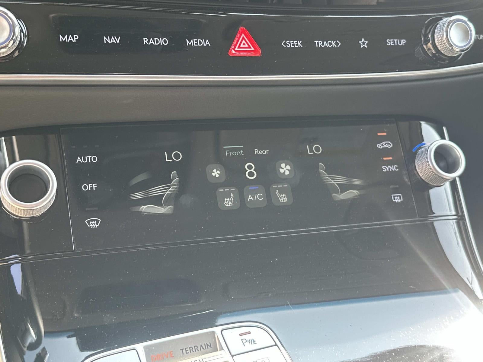 2026 Genesis GV70 2.5T