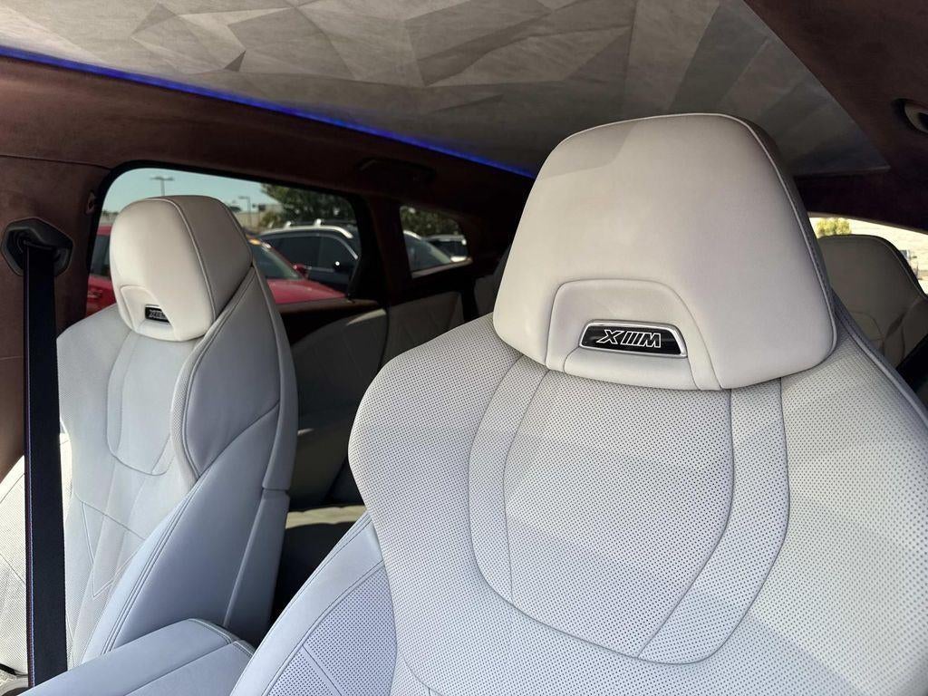 2023 BMW XM Base