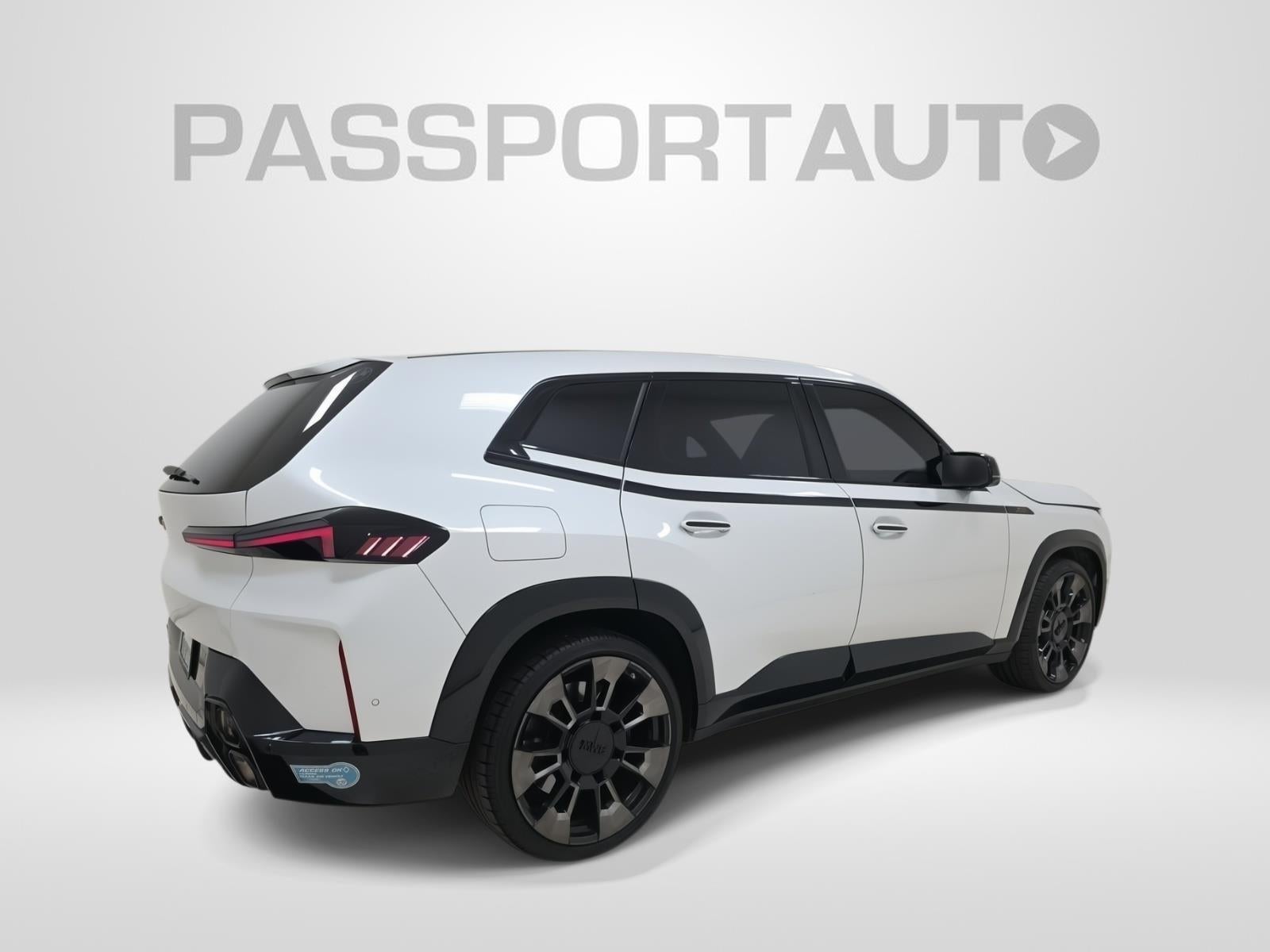 2023 BMW XM Base
