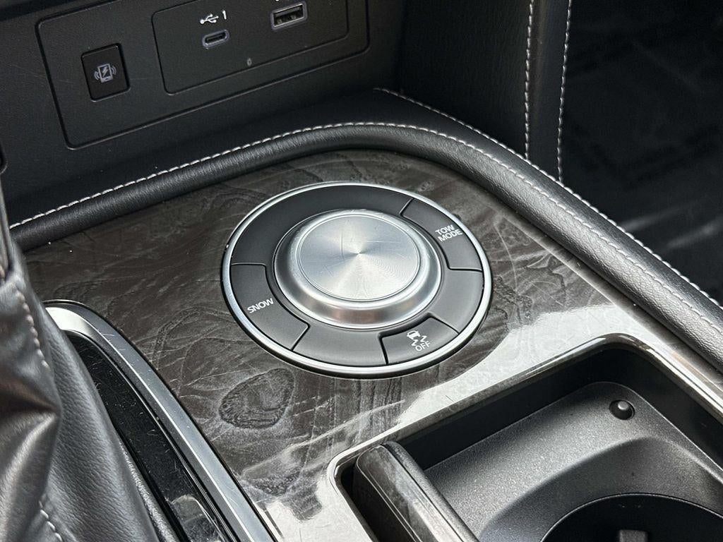 2024 INFINITI QX80 LUXE