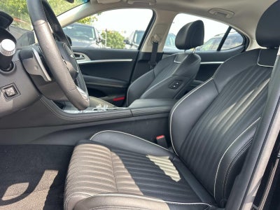 2026 Genesis G70 2.5T Prestige