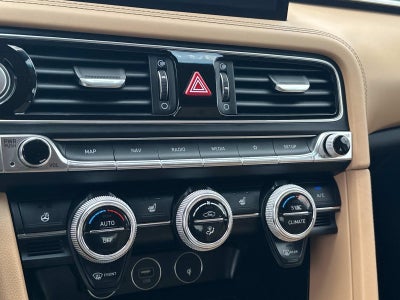 2022 Genesis G70 2.0T
