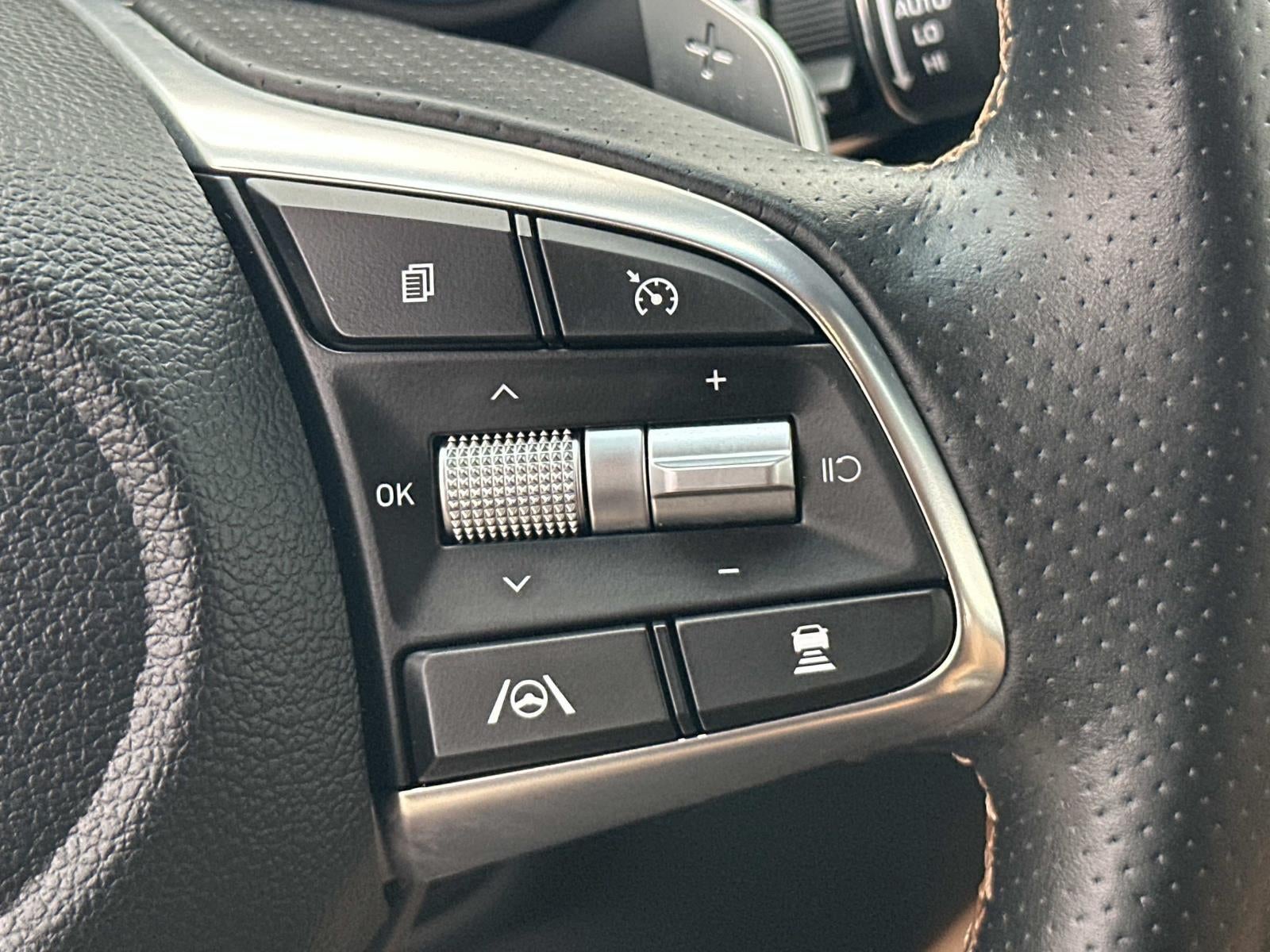 2022 Genesis G70 2.0T