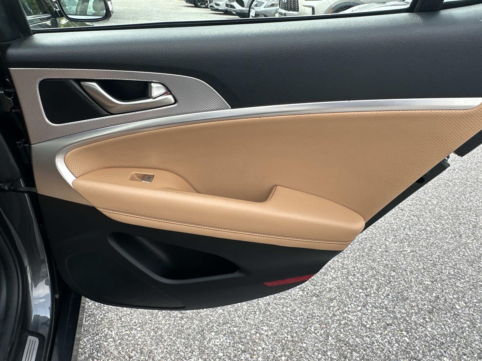 2022 Genesis G70 2.0T