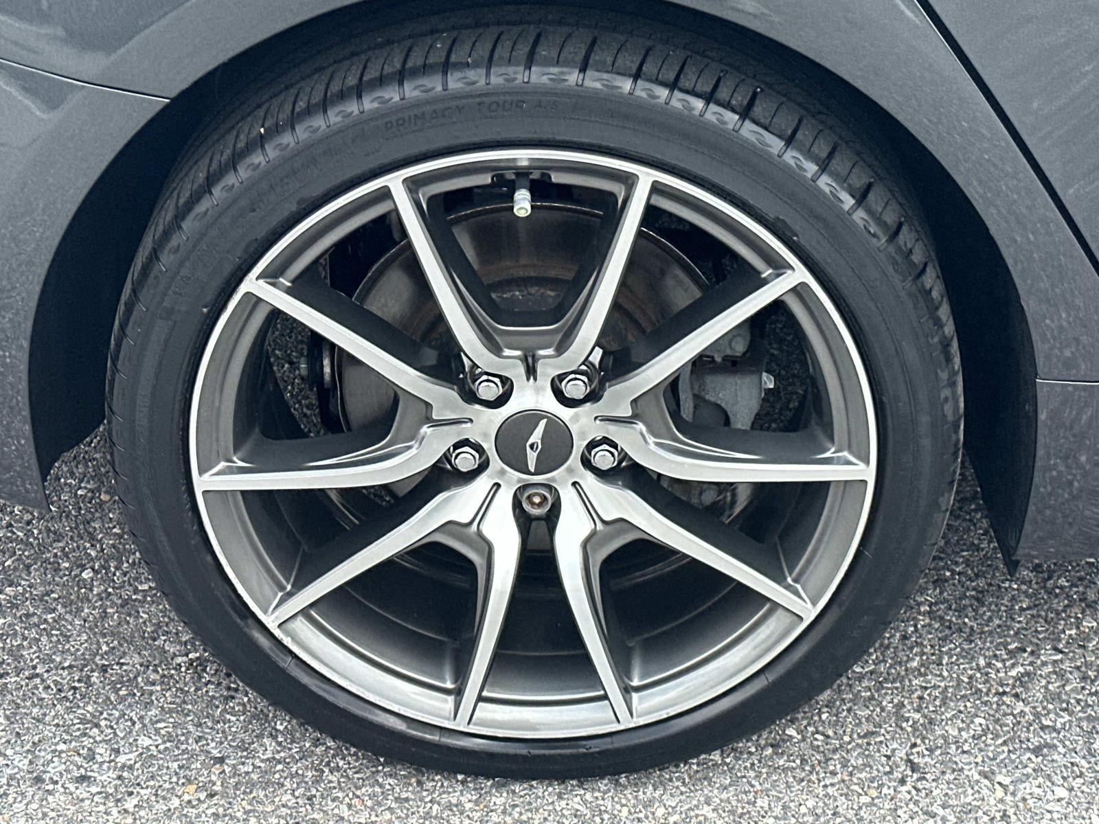 2022 Genesis G70 2.0T