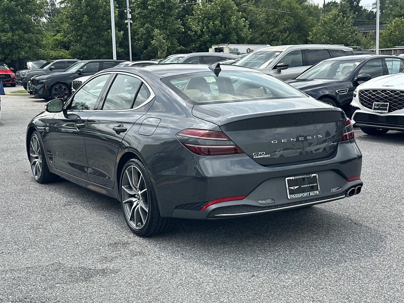 2022 Genesis G70 2.0T