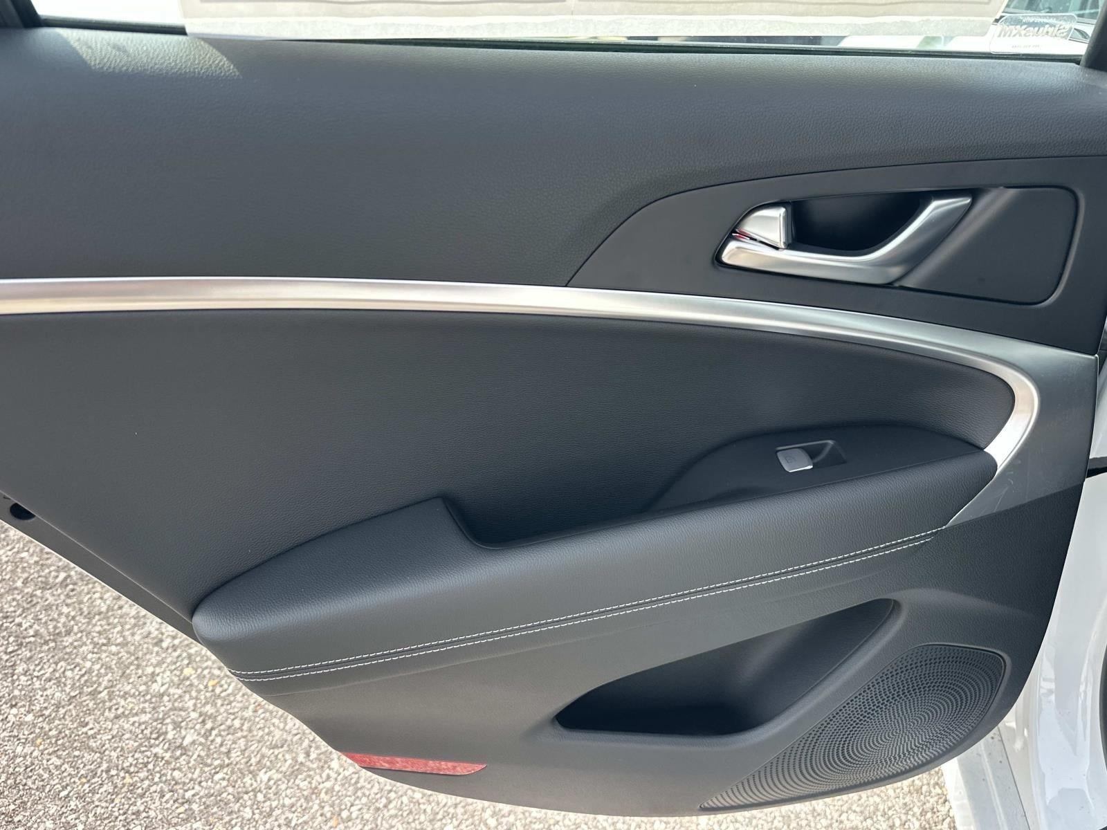 2026 GENESIS G70 Standard - Photo 31