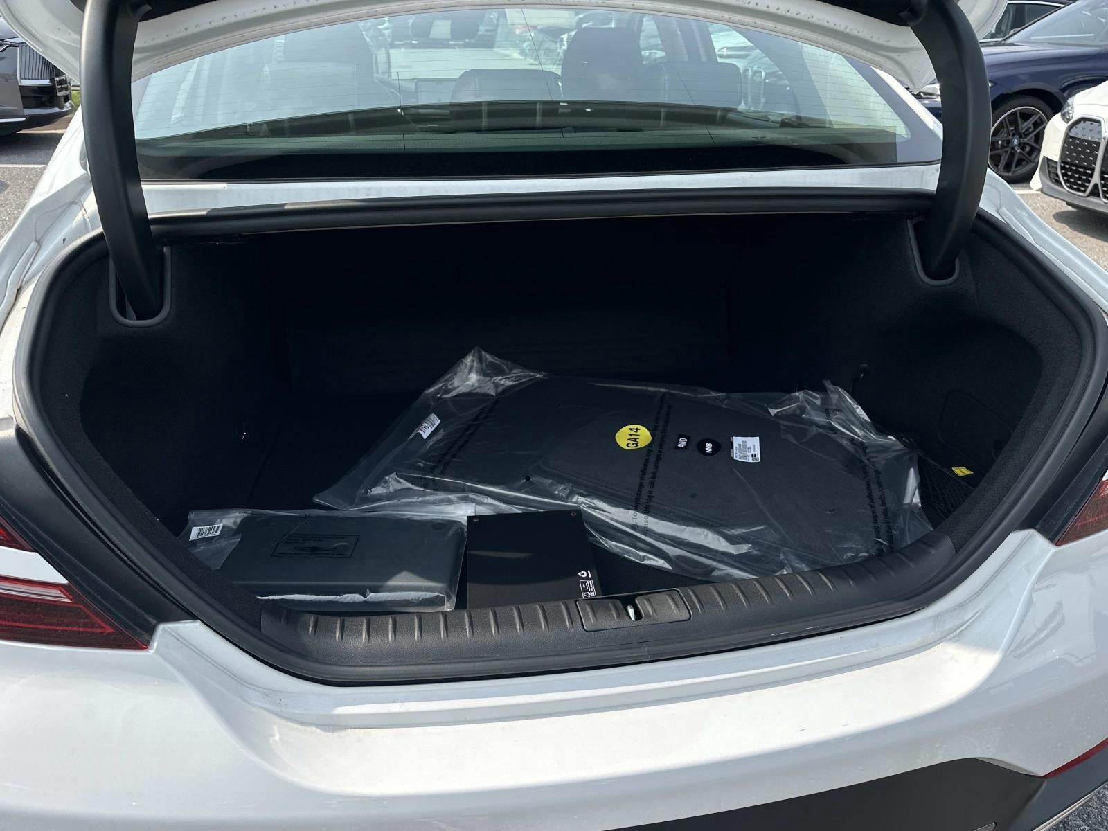 2026 GENESIS G70 Standard - Photo 32