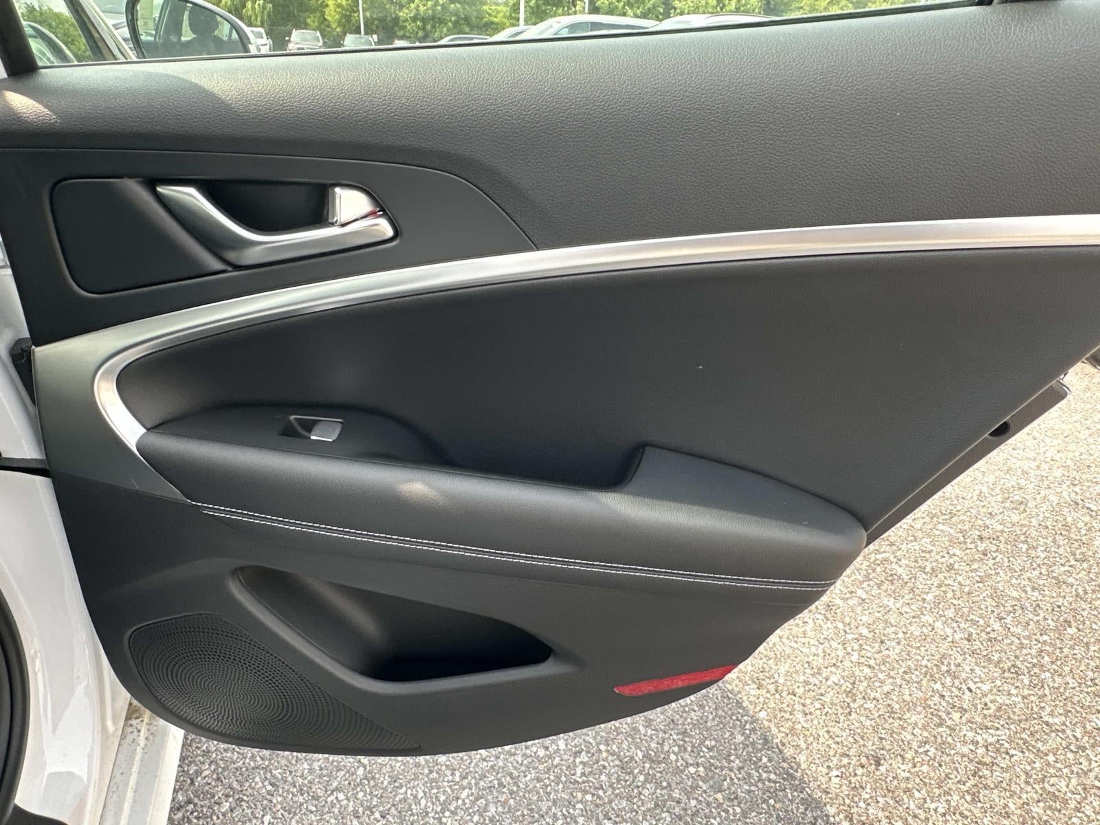 2026 GENESIS G70 Standard - Photo 34