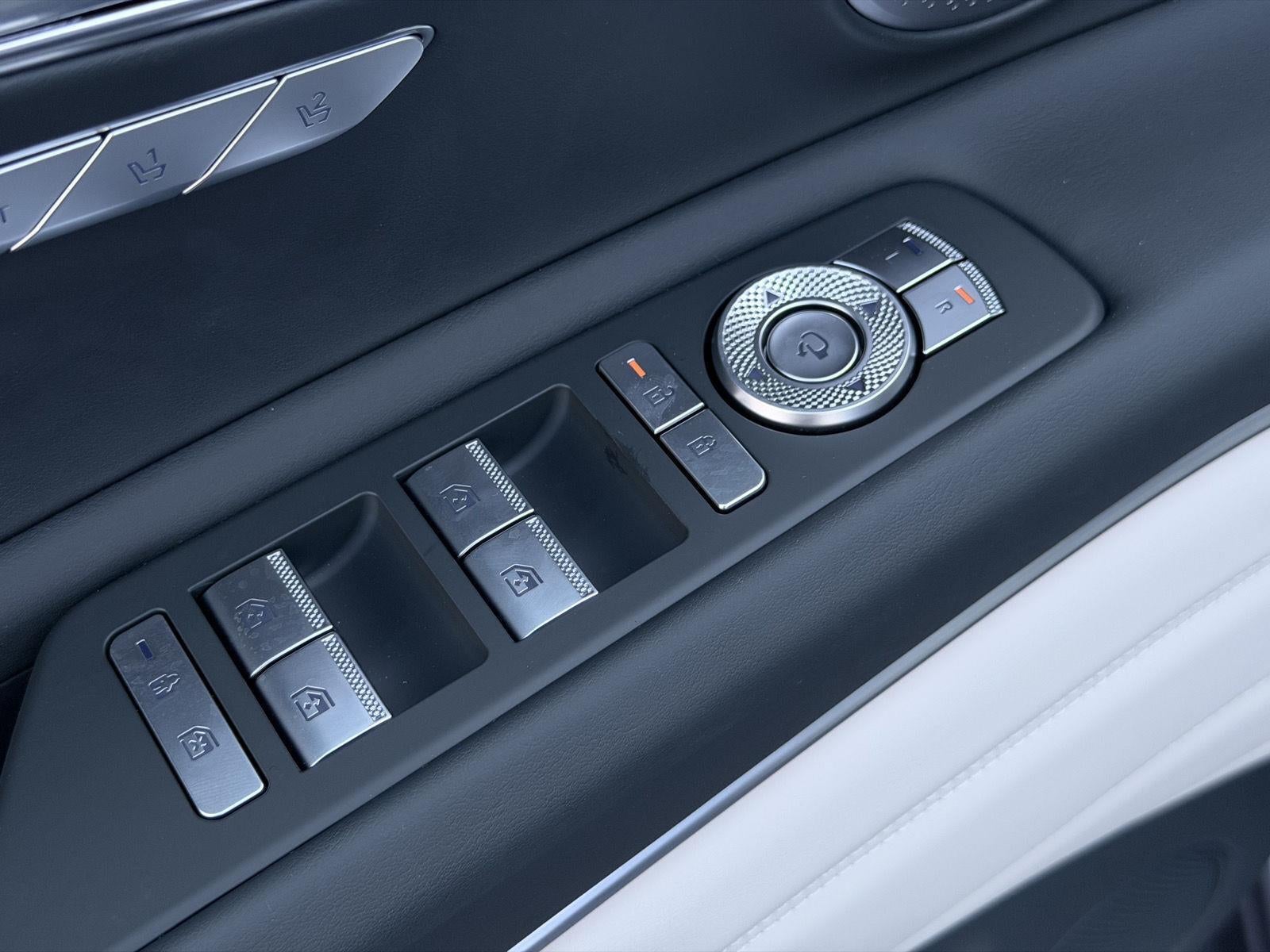 2027 Genesis GV80 2.5T Advanced