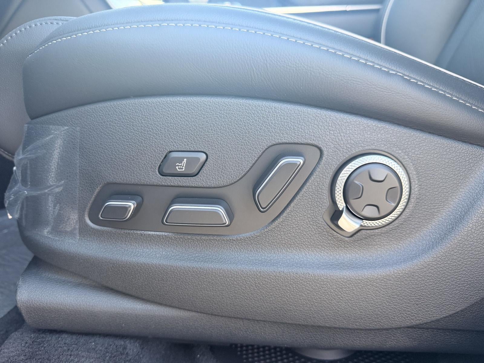 2027 Genesis GV80 2.5T Prestige