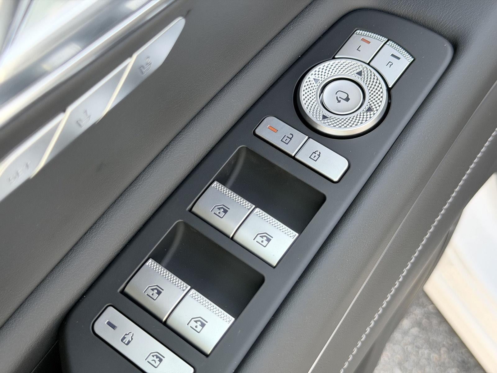 2027 Genesis GV80 2.5T Prestige