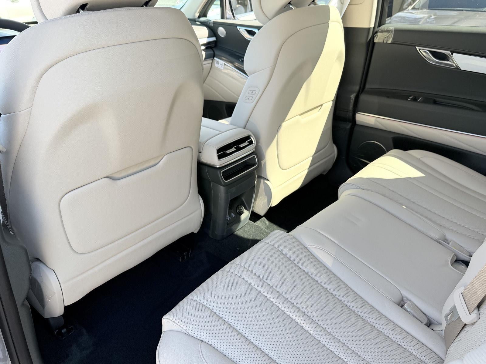 2027 Genesis GV80 2.5T