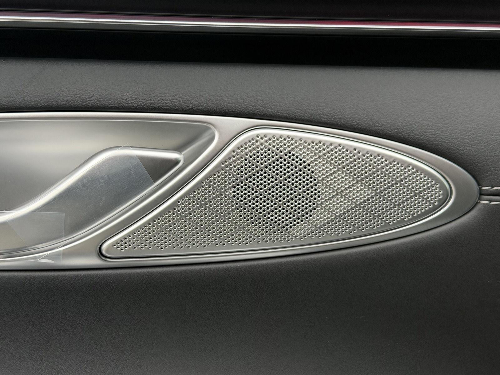 2027 Genesis GV70 2.5T