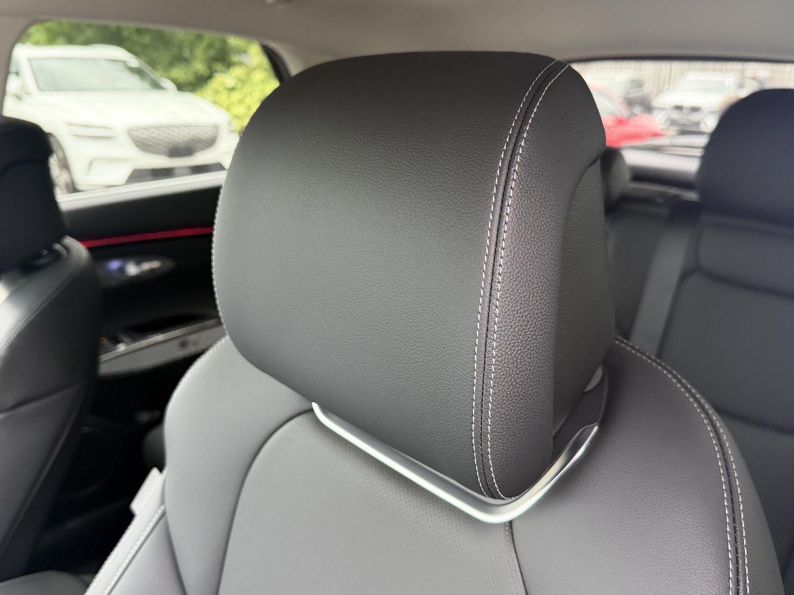 2027 Genesis GV70 2.5T