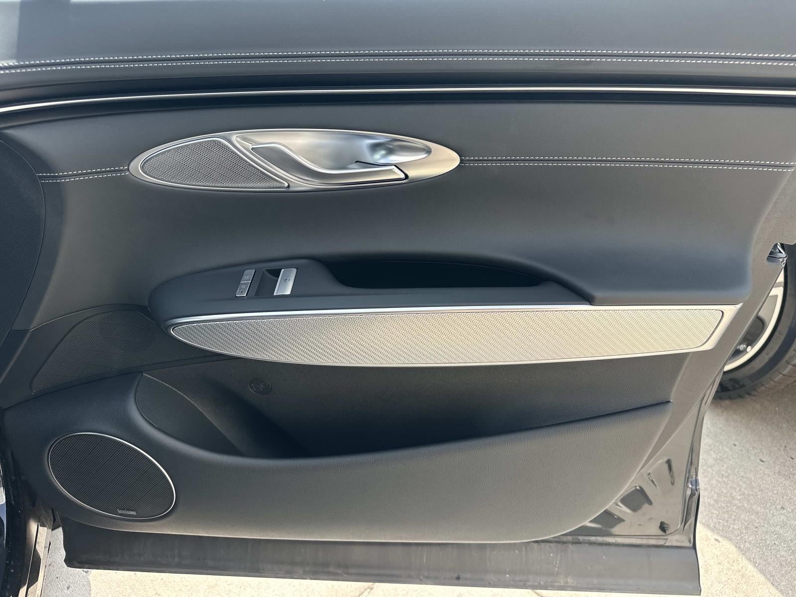 2025 Genesis GV70 2.5T