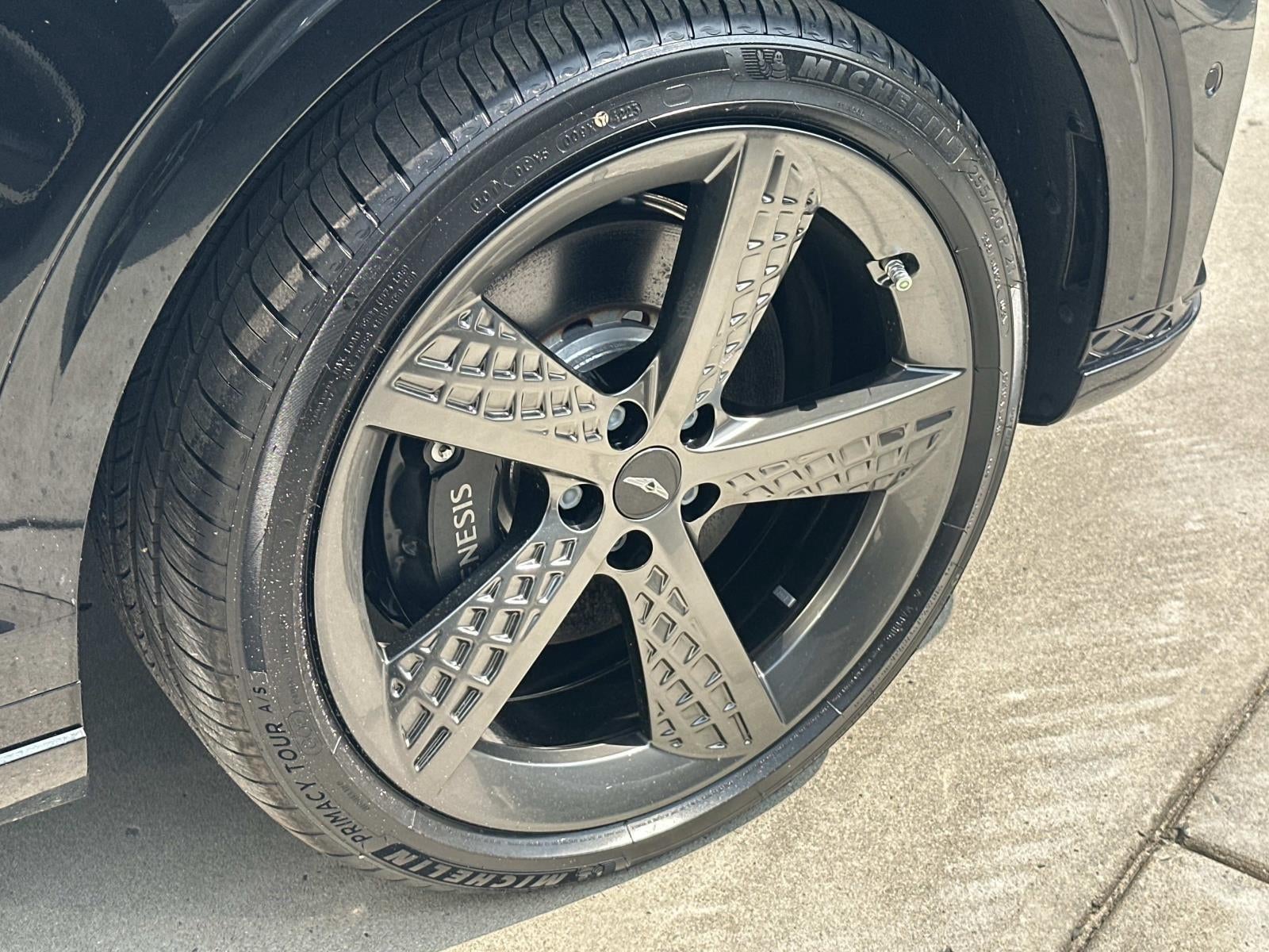 2025 Genesis GV70 2.5T