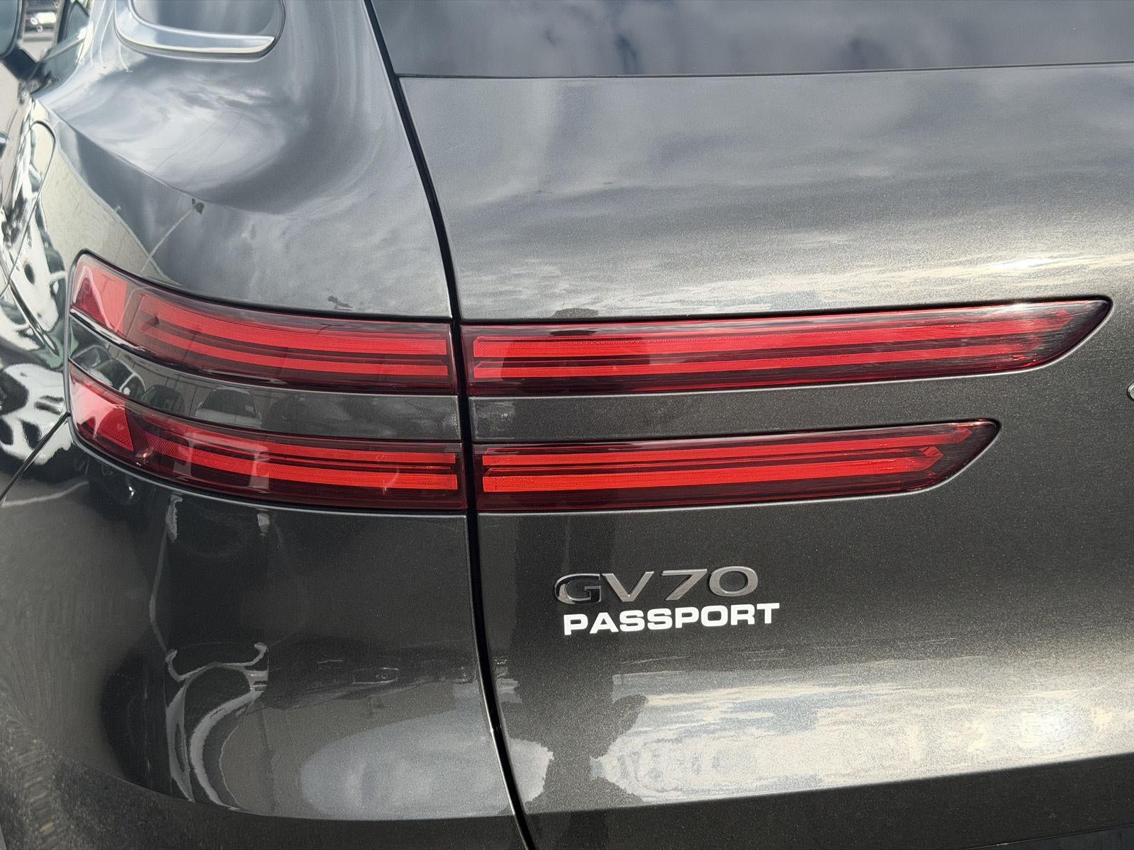2025 Genesis GV70 2.5T