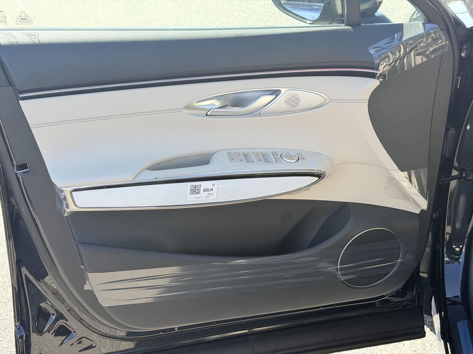 2027 Genesis GV70 2.5T