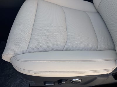 2027 Genesis GV70 2.5T