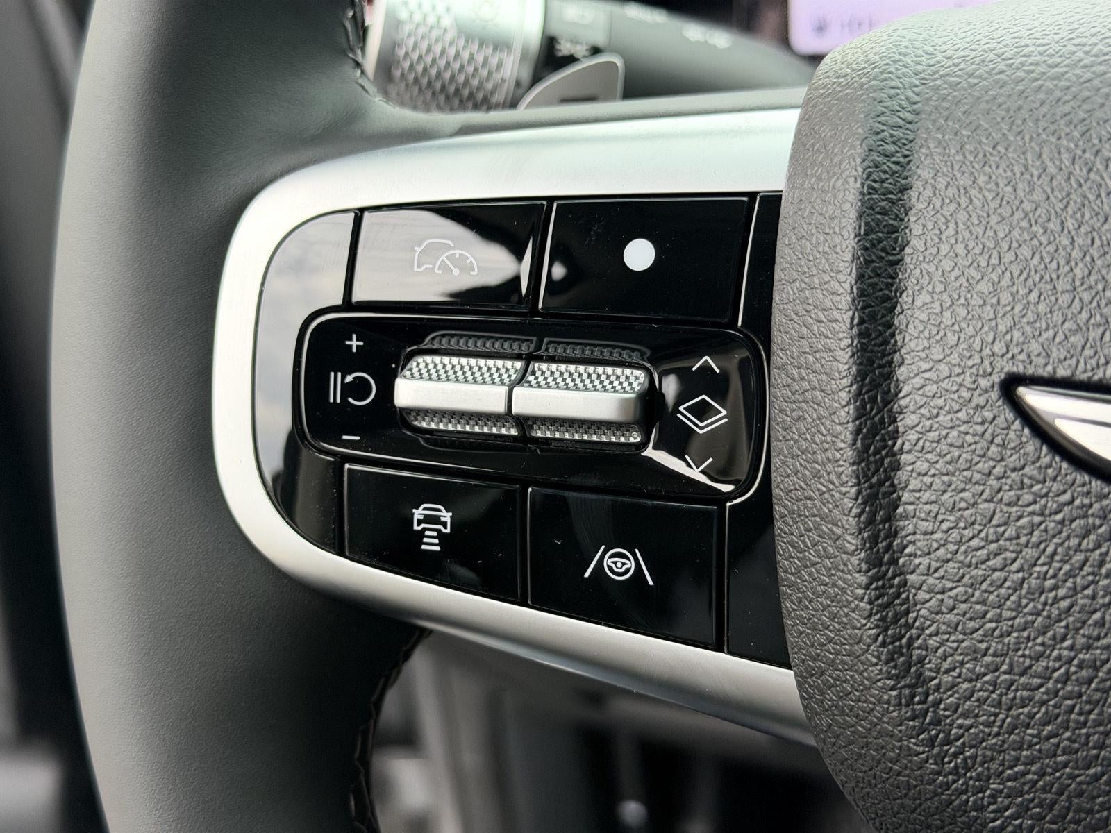2027 Genesis GV70 2.5T Select