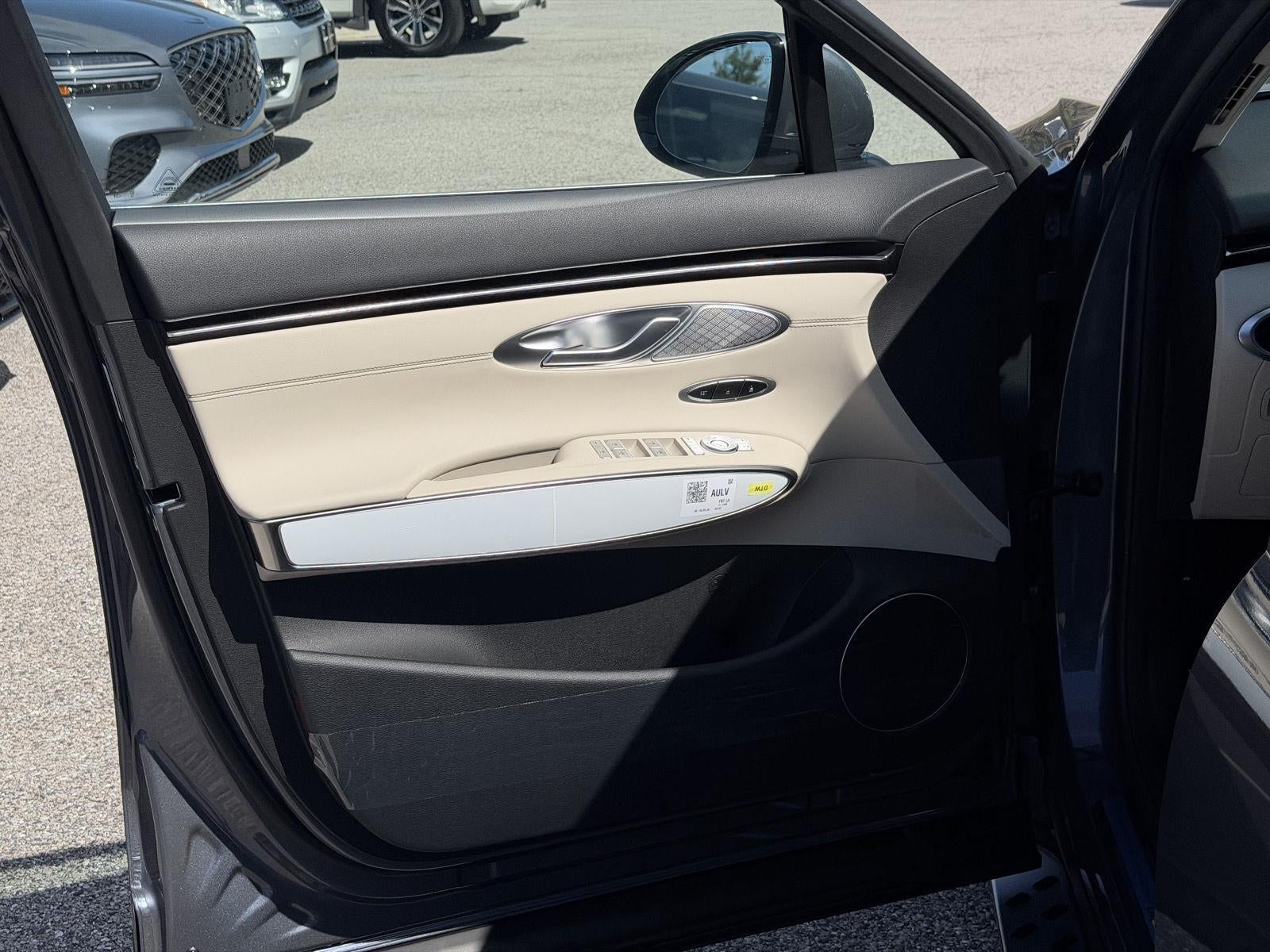 2027 Genesis GV70 2.5T Select