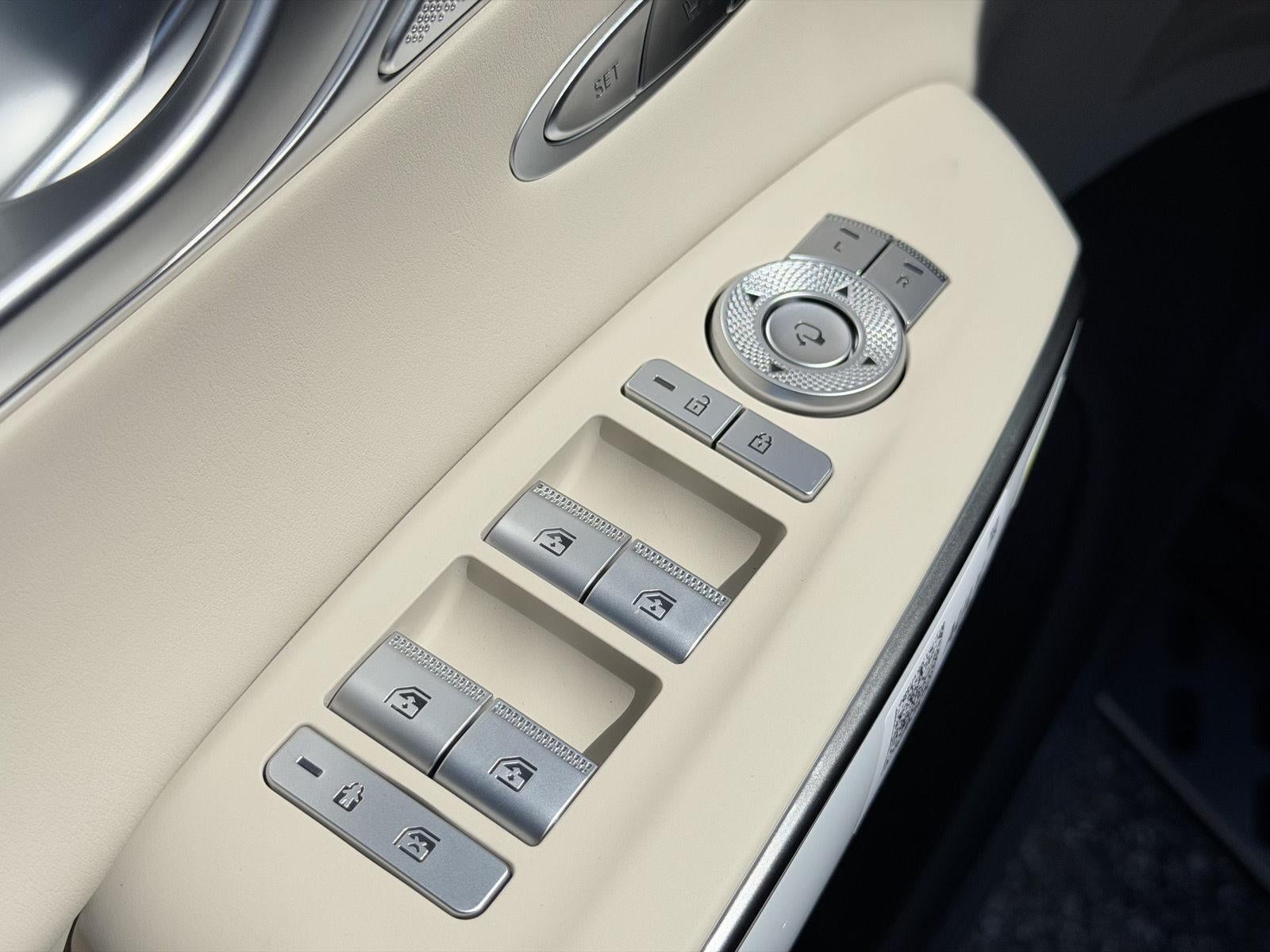 2027 Genesis GV70 2.5T Select