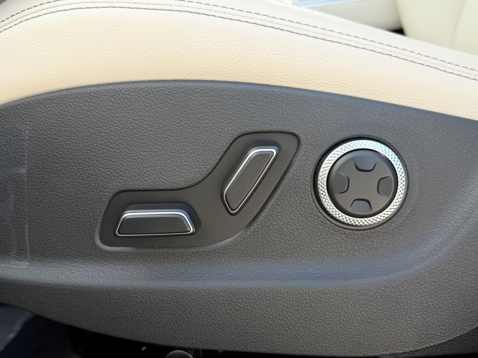 2027 Genesis GV70 2.5T Select