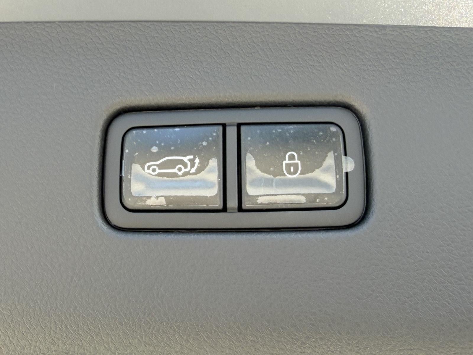 2027 Genesis GV70 2.5T Select