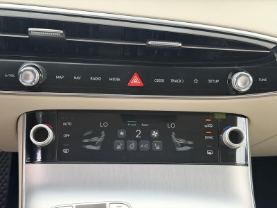 2027 Genesis GV70 2.5T Select