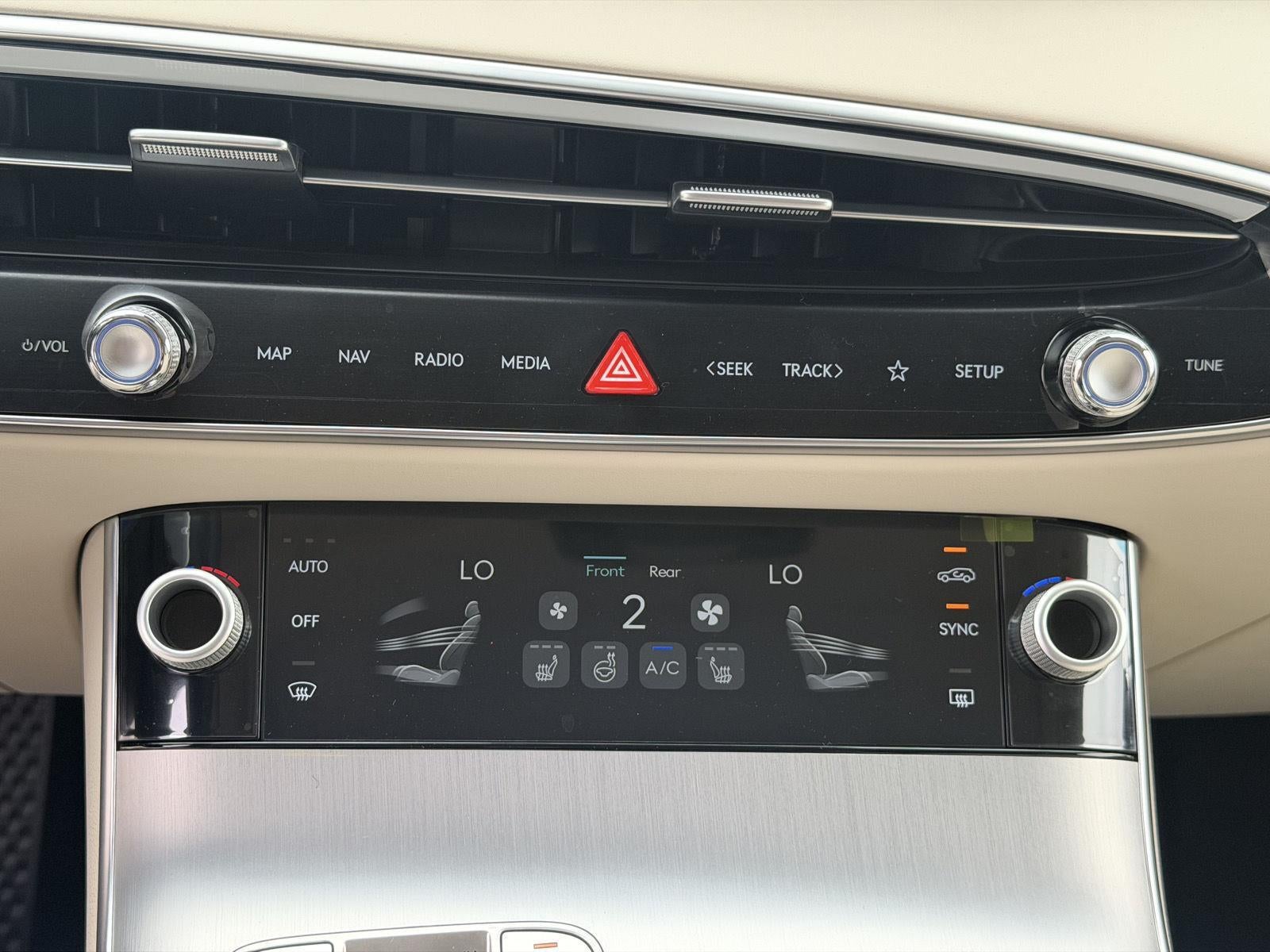 2027 Genesis GV70 2.5T Select