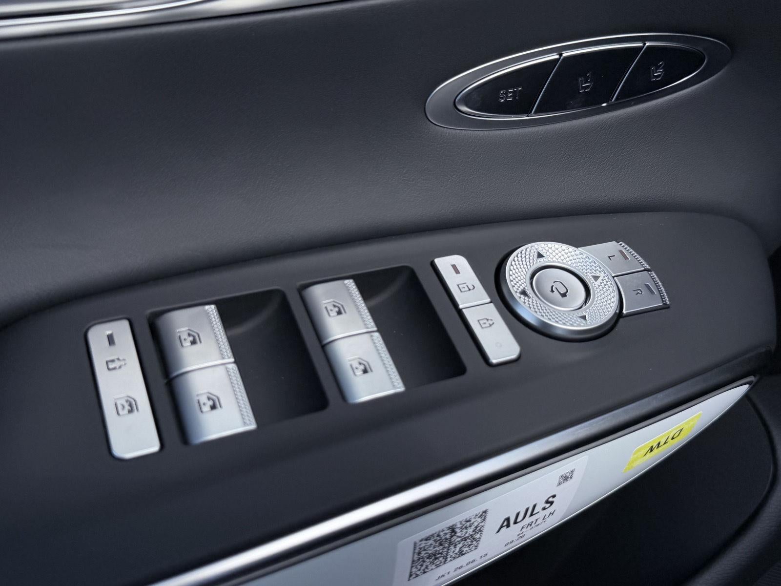 2027 Genesis GV70 2.5T Select