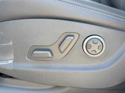 2027 Genesis GV70 2.5T Select