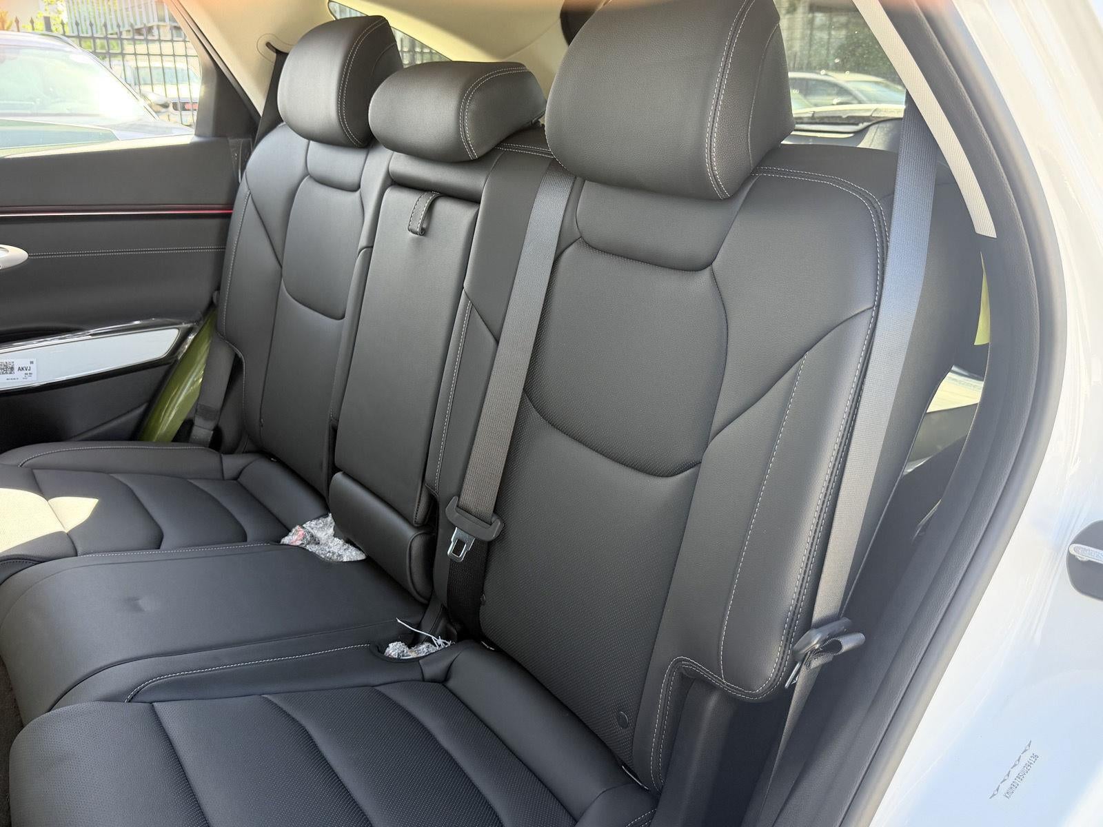 2027 Genesis GV70 2.5T Select