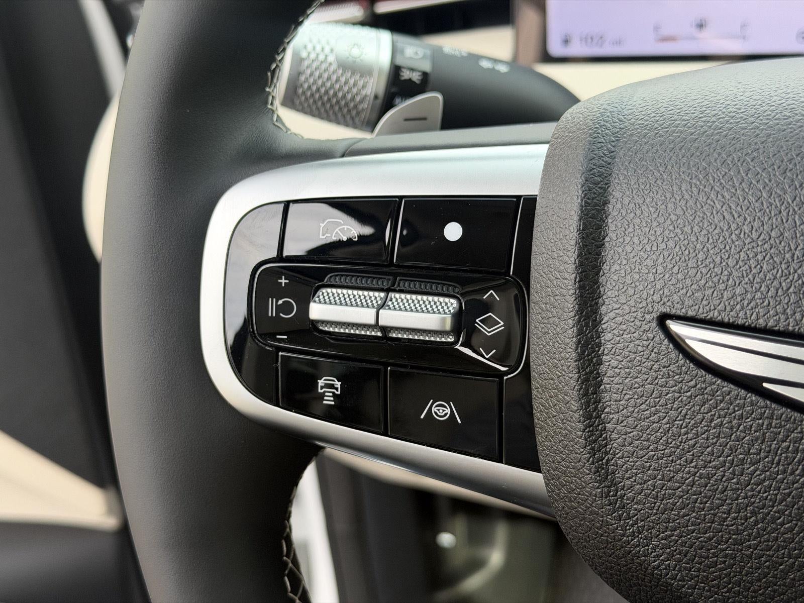 2027 Genesis GV70 2.5T Select