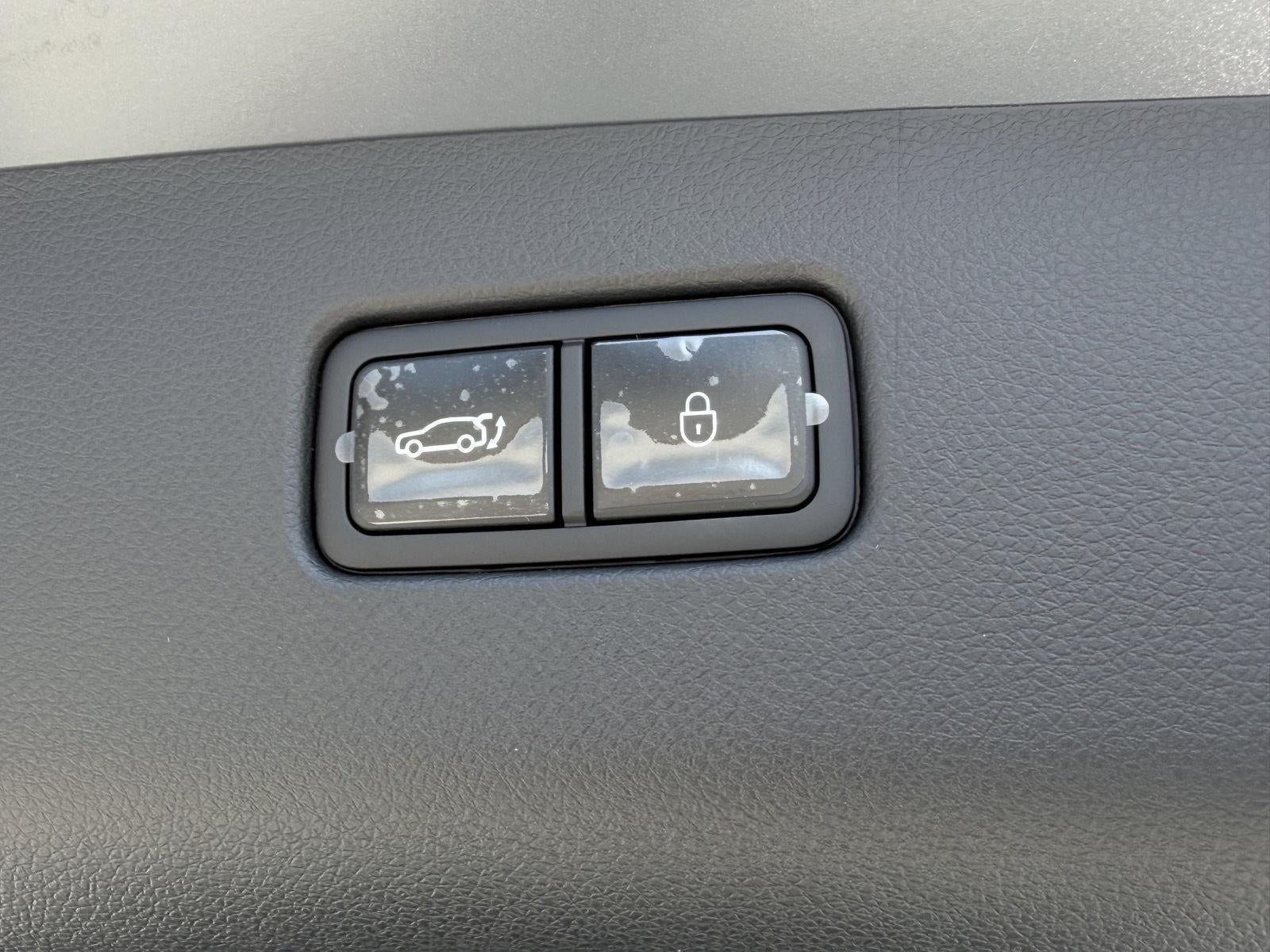 2027 Genesis GV70 2.5T Select