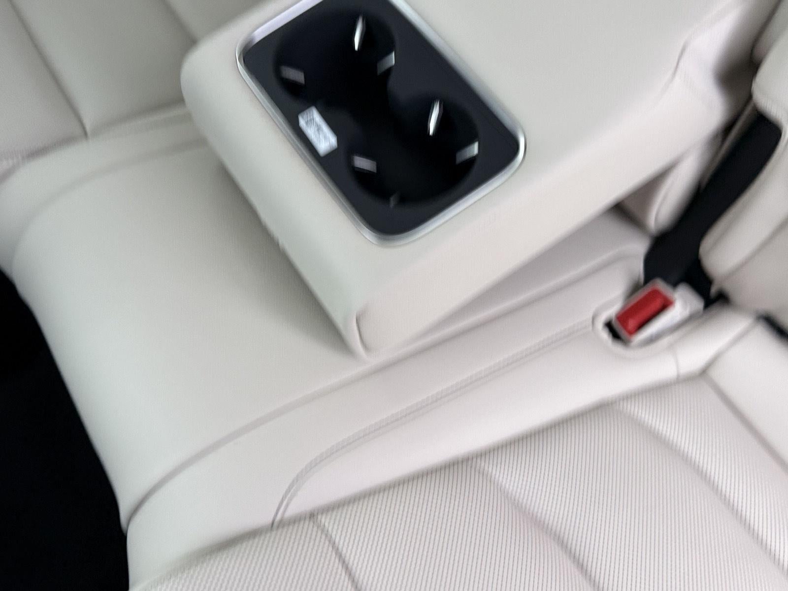 2027 Genesis GV70 2.5T Select