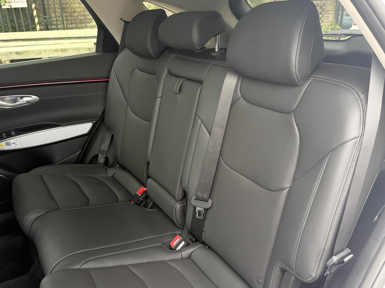 2027 Genesis GV70 2.5T Select