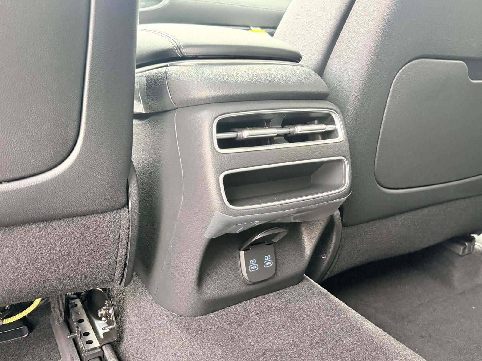 2027 Genesis GV70 2.5T Select
