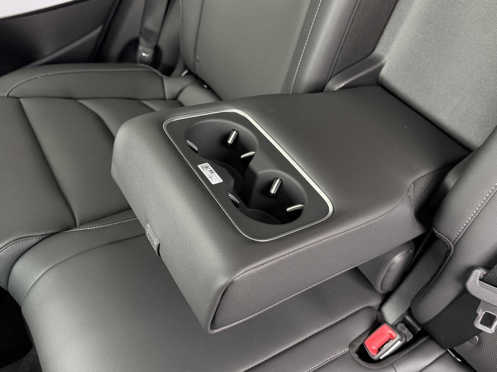 2027 Genesis GV70 2.5T Select