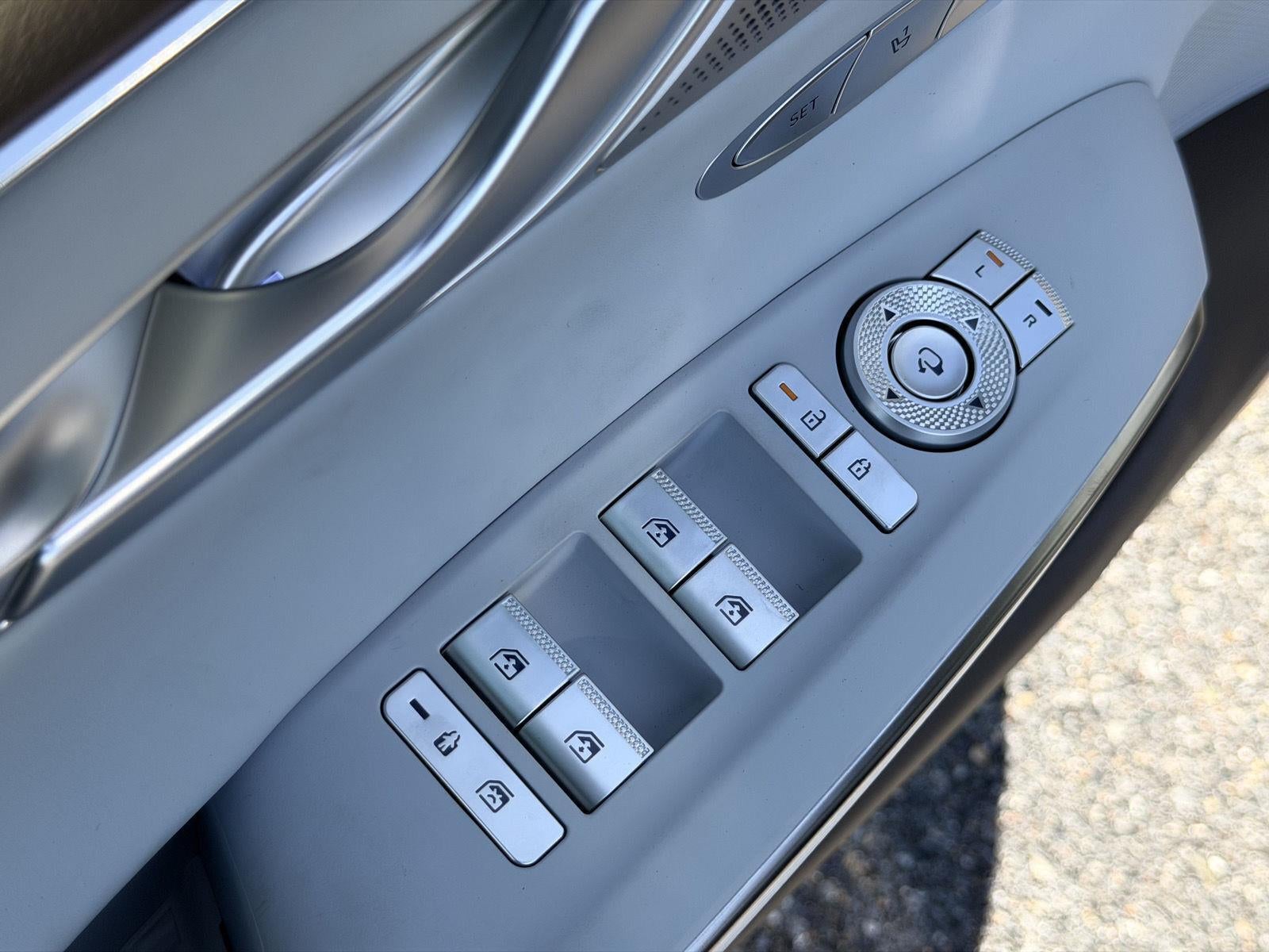 2027 Genesis GV70 2.5T Advanced