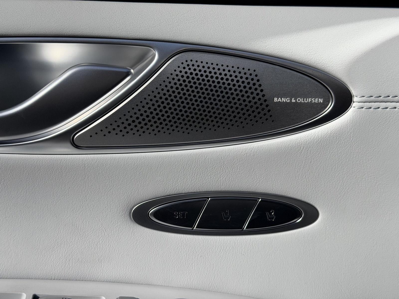 2027 Genesis GV70 2.5T Advanced