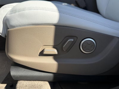 2027 Genesis GV70 2.5T Advanced