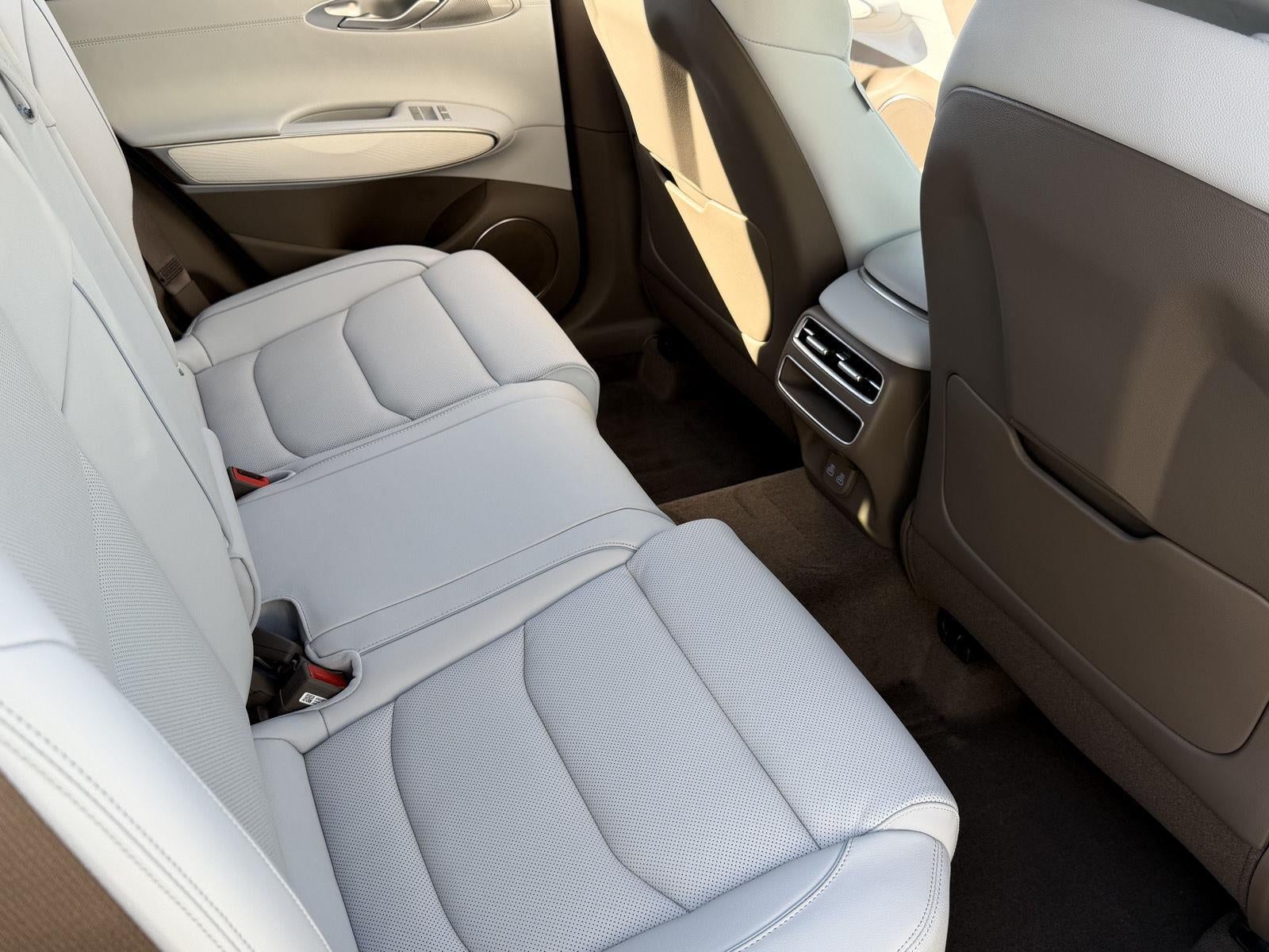 2027 Genesis GV70 2.5T Advanced