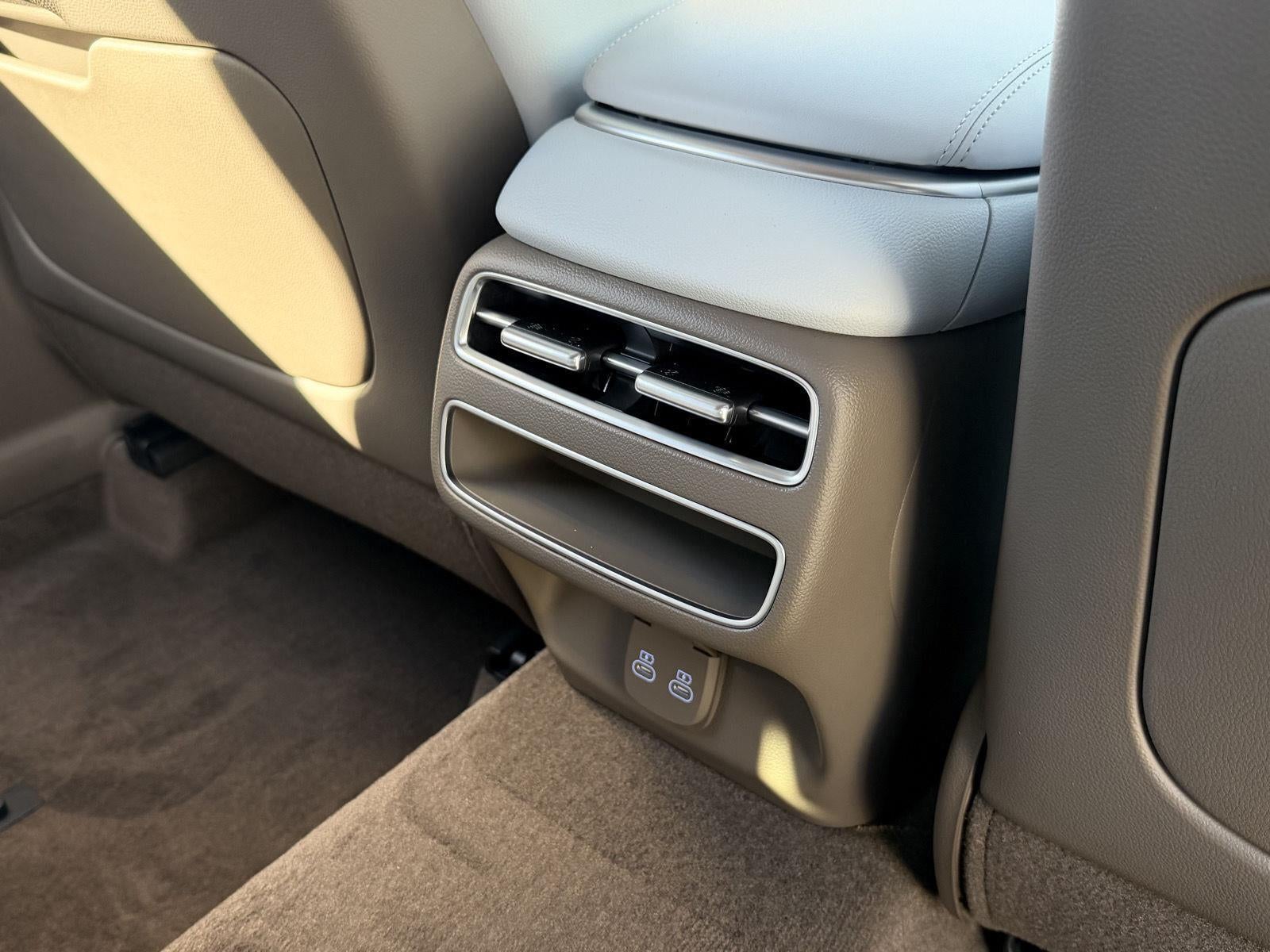 2027 Genesis GV70 2.5T Advanced