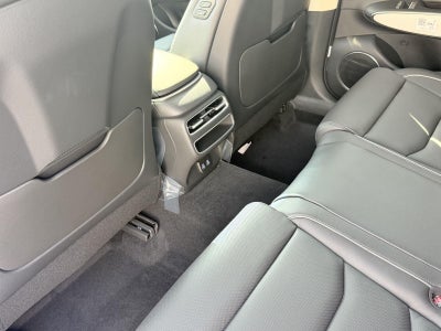 2027 Genesis GV70 2.5T Advanced