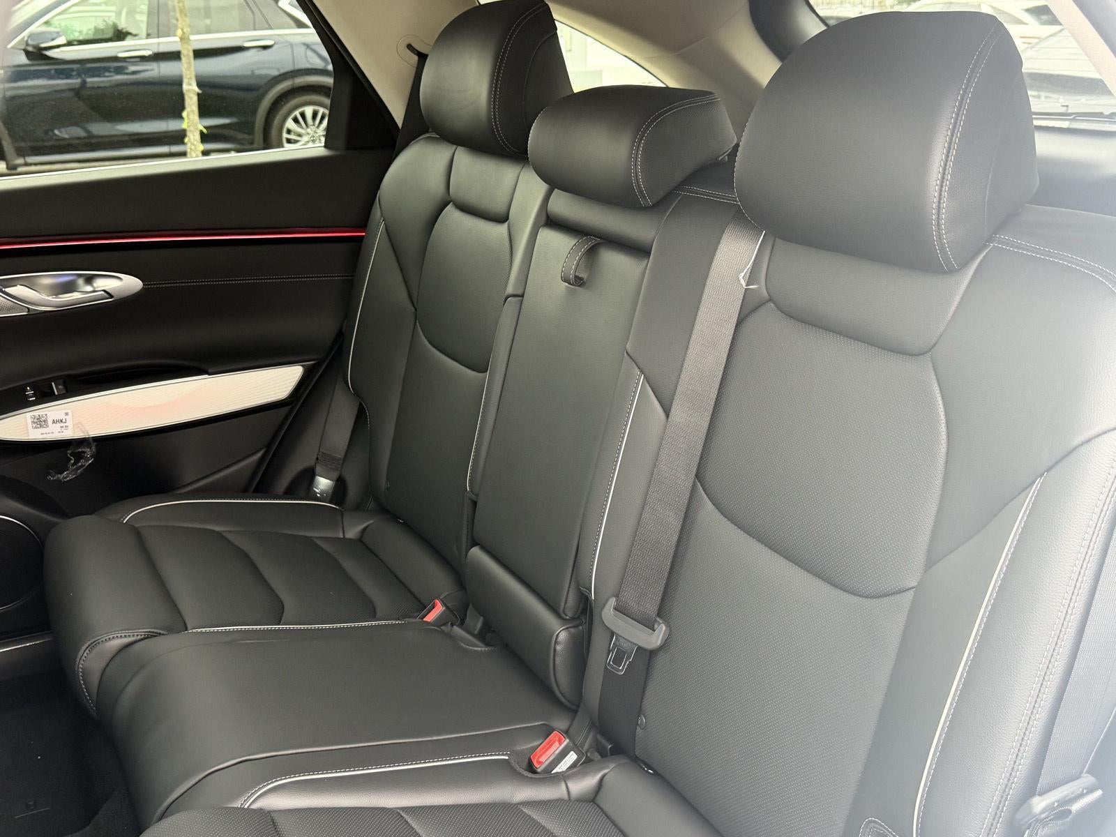 2027 Genesis GV70 2.5T ADVANCED