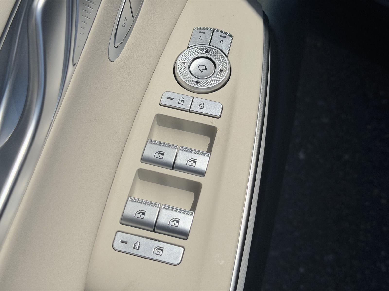 2027 Genesis GV70 2.5T Advanced