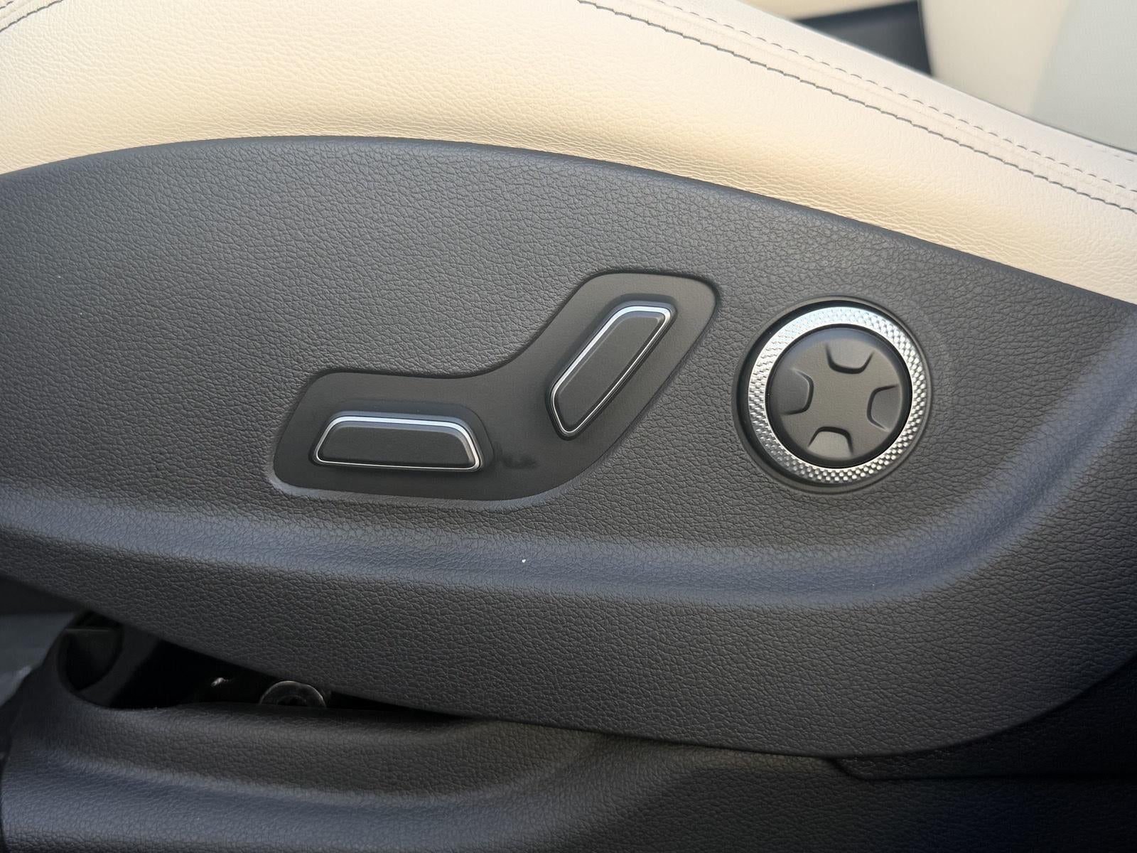 2027 Genesis GV70 2.5T Advanced